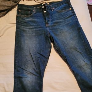 Levi's women wedgie fit sz31